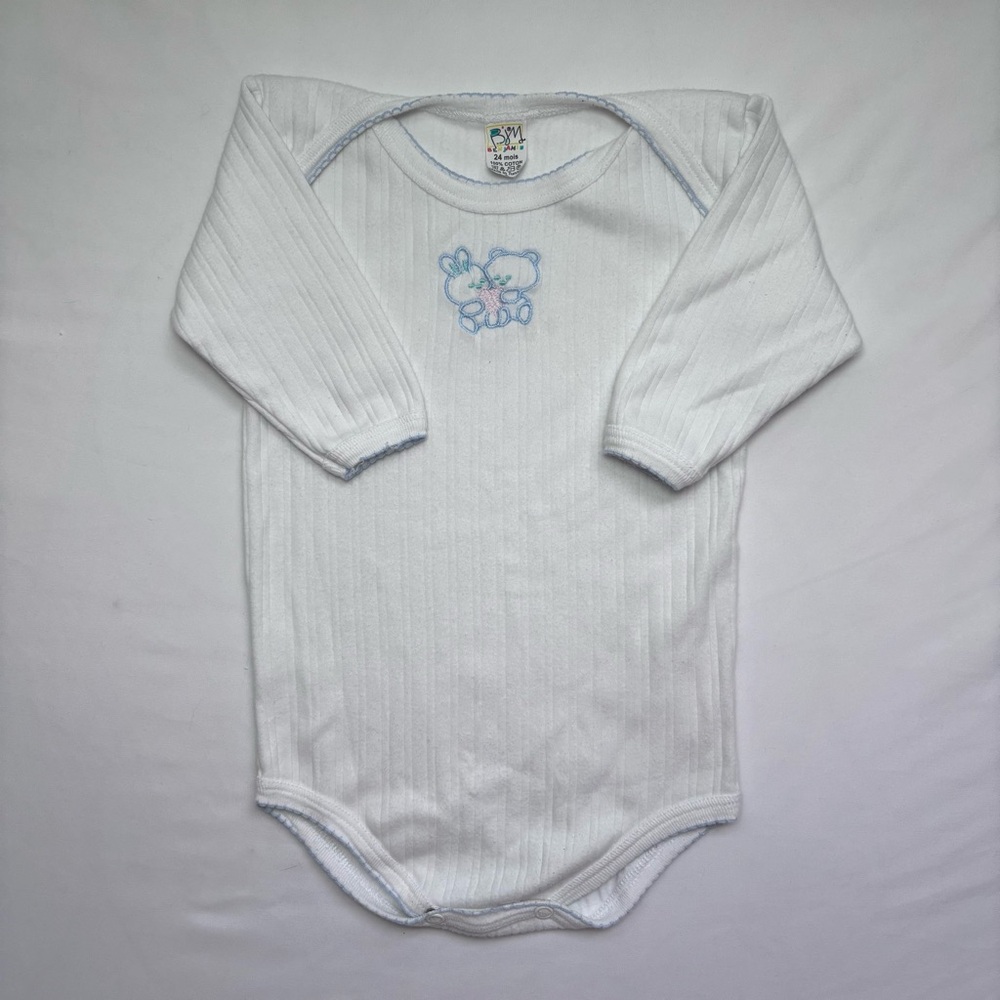 ⭒ VTG BJM White Ribbed Blue Embroidered Bunny Bear Heart Long Sleeve Bodysuit ⭒